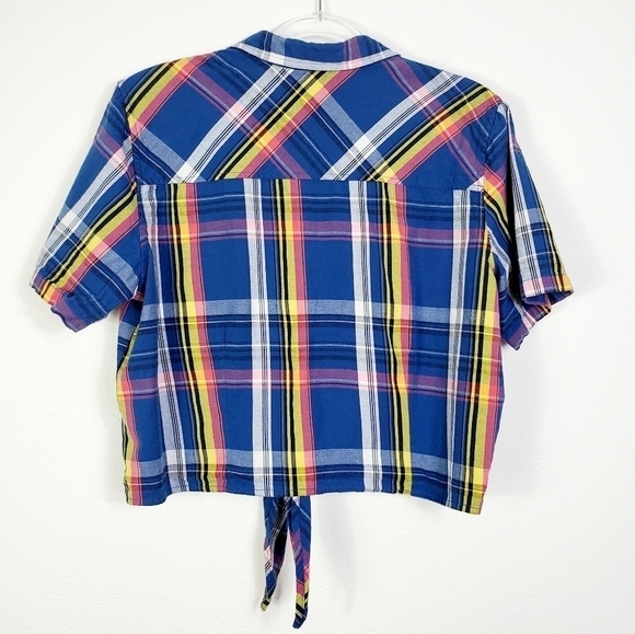 ERIKA TIE FRONT BUTTON DOWN TOP - Picture 2 of 5